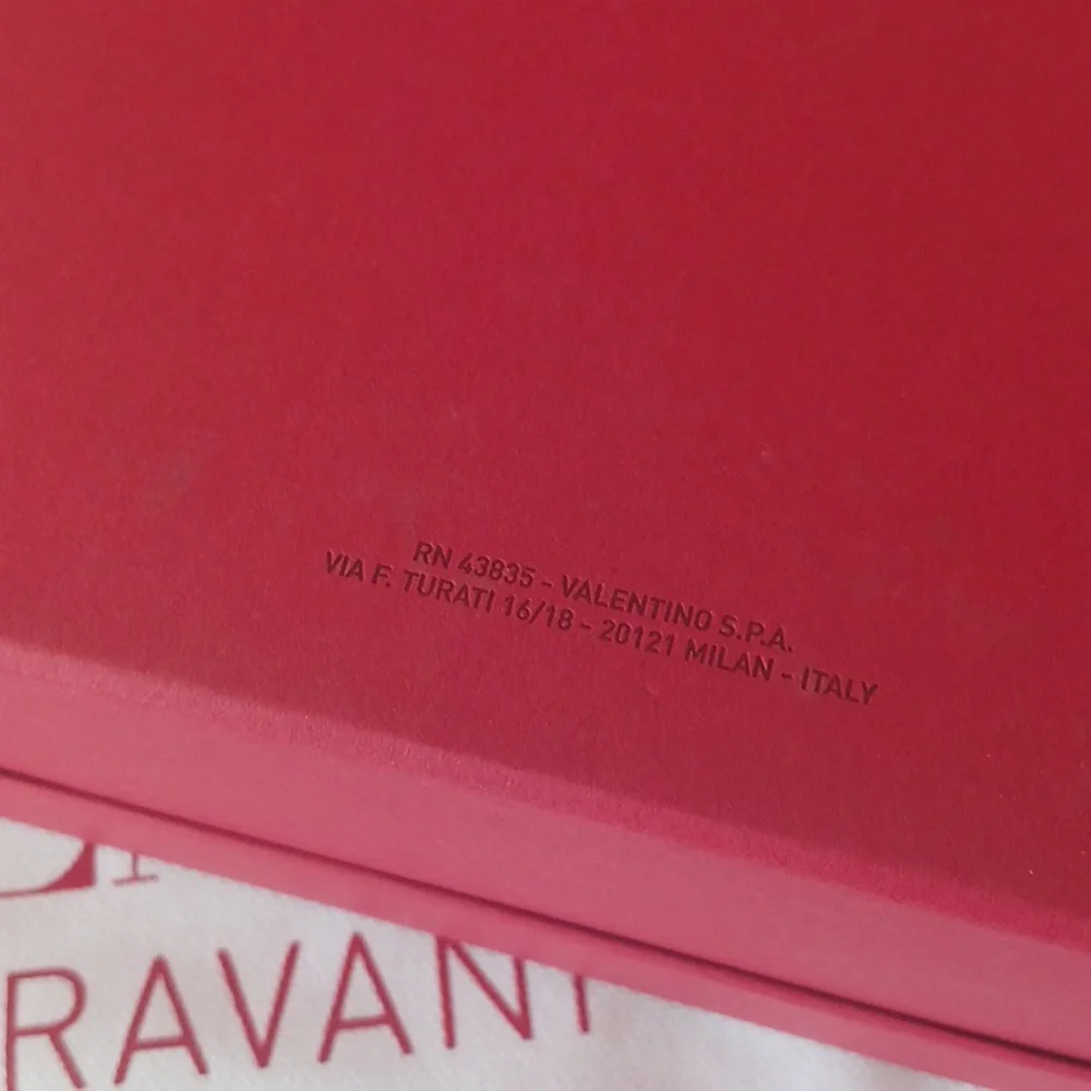 Valentino Garavani Red Box 6